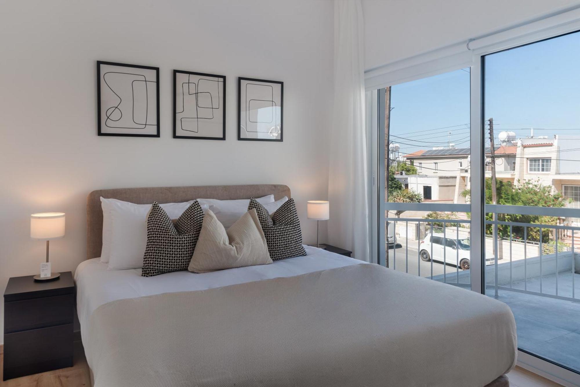 Phaedrus Living City Breeze Residences Finesse Larnaca Extérieur photo